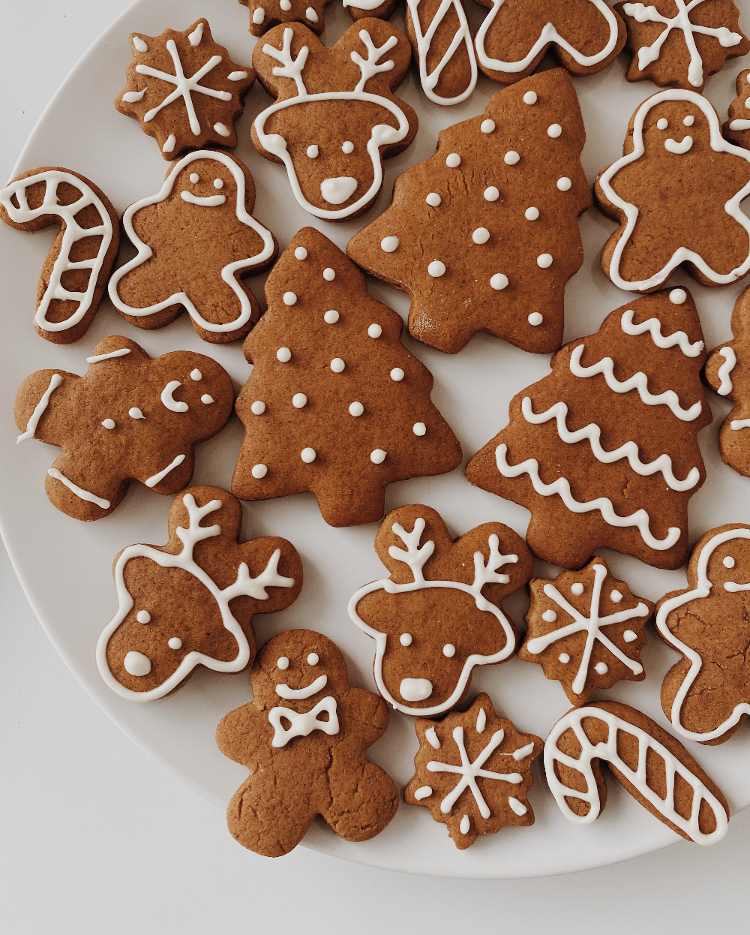 Gingerbread Cookies!
Courtesy of [Casey Chae @ Unsplash](https://unsplash.com/photos/3DrCZblTGoQ)